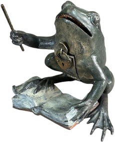 FROG CONDUCTING MUSIC LEAD STILL BANK