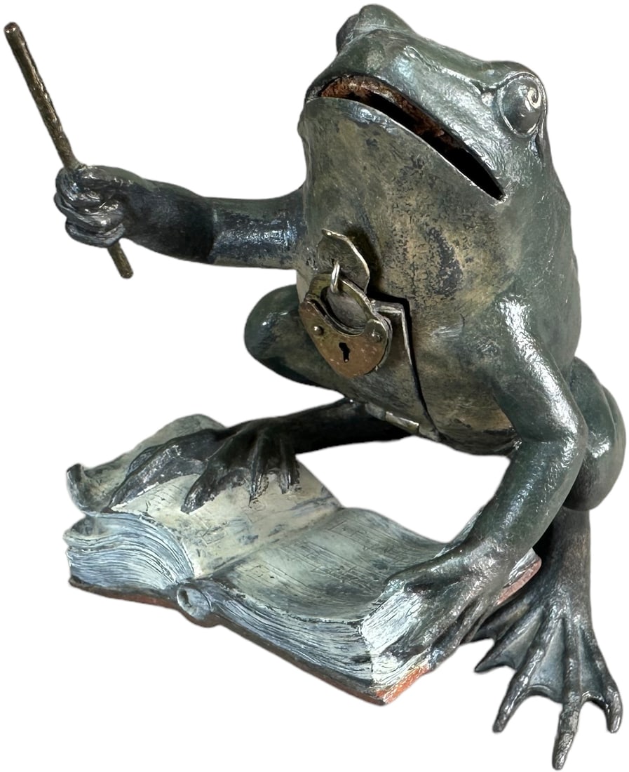 FROG CONDUCTING MUSIC LEAD STILL BANK (1 of 9)