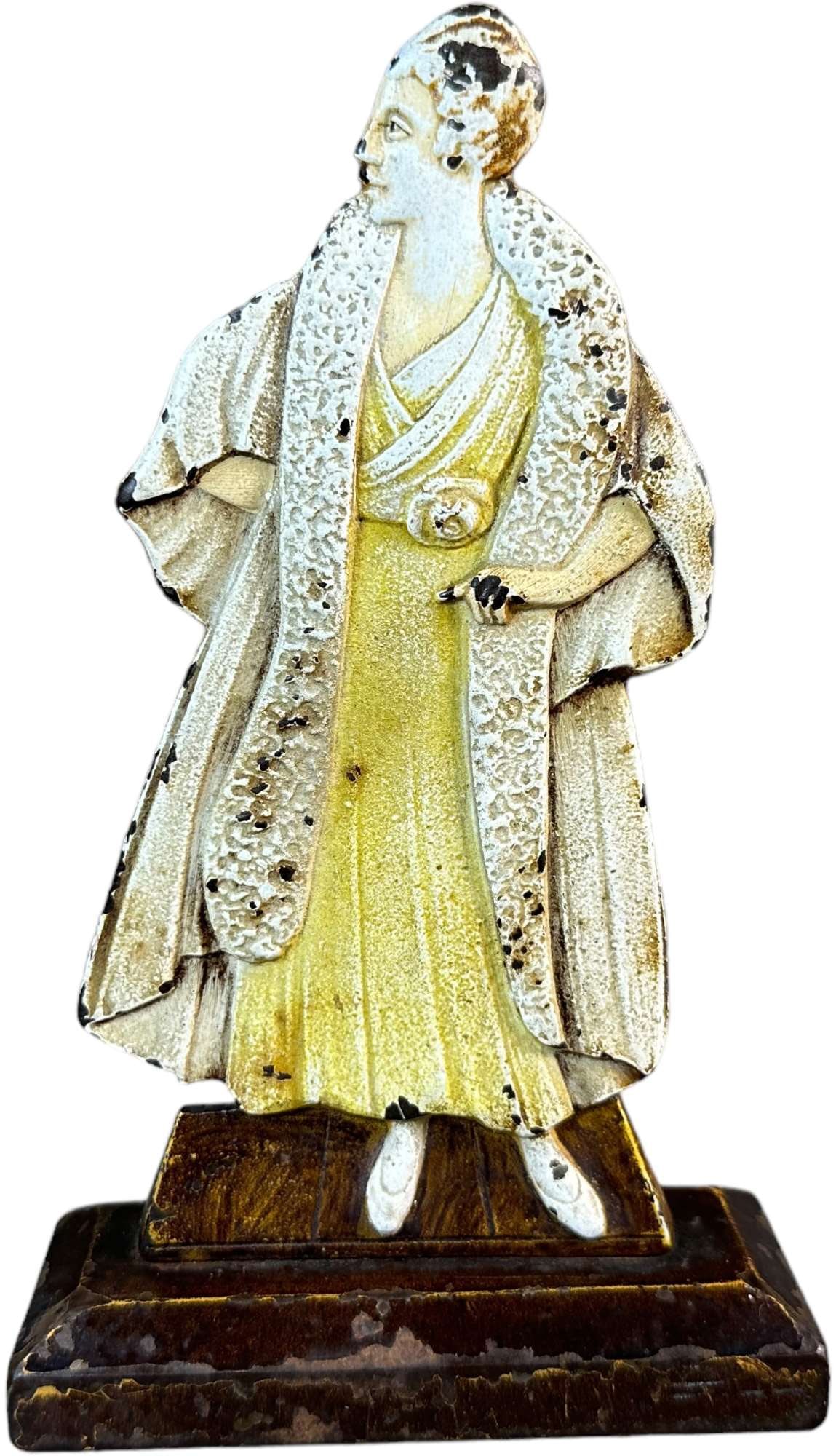 CJO FLAPPER GIRL WITH FUR COLLAR COAT DOORSTOP (1 of 5)