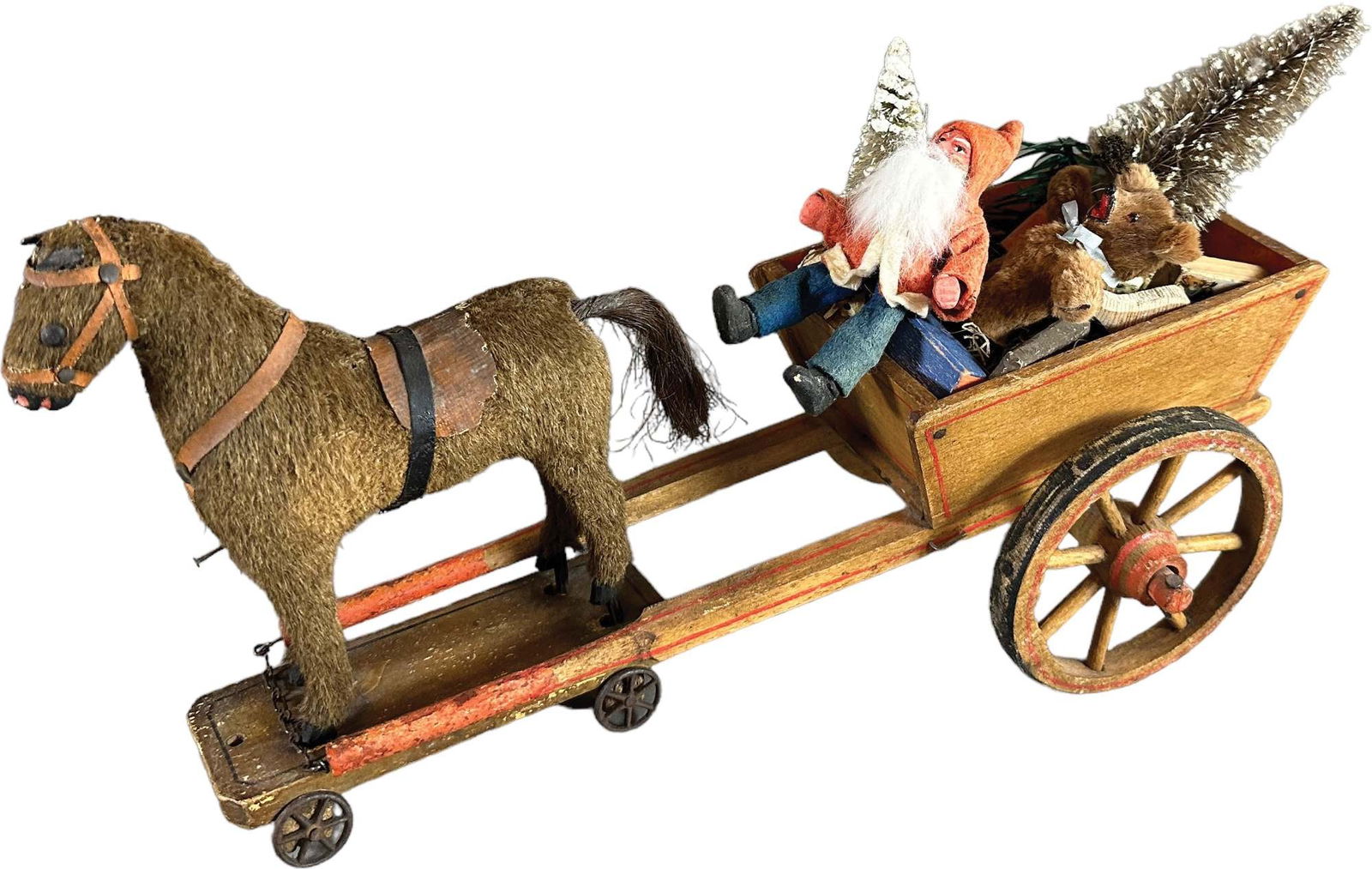 SANTA IN WOODEN HORSEDRAWN WAGON (1 of 6)