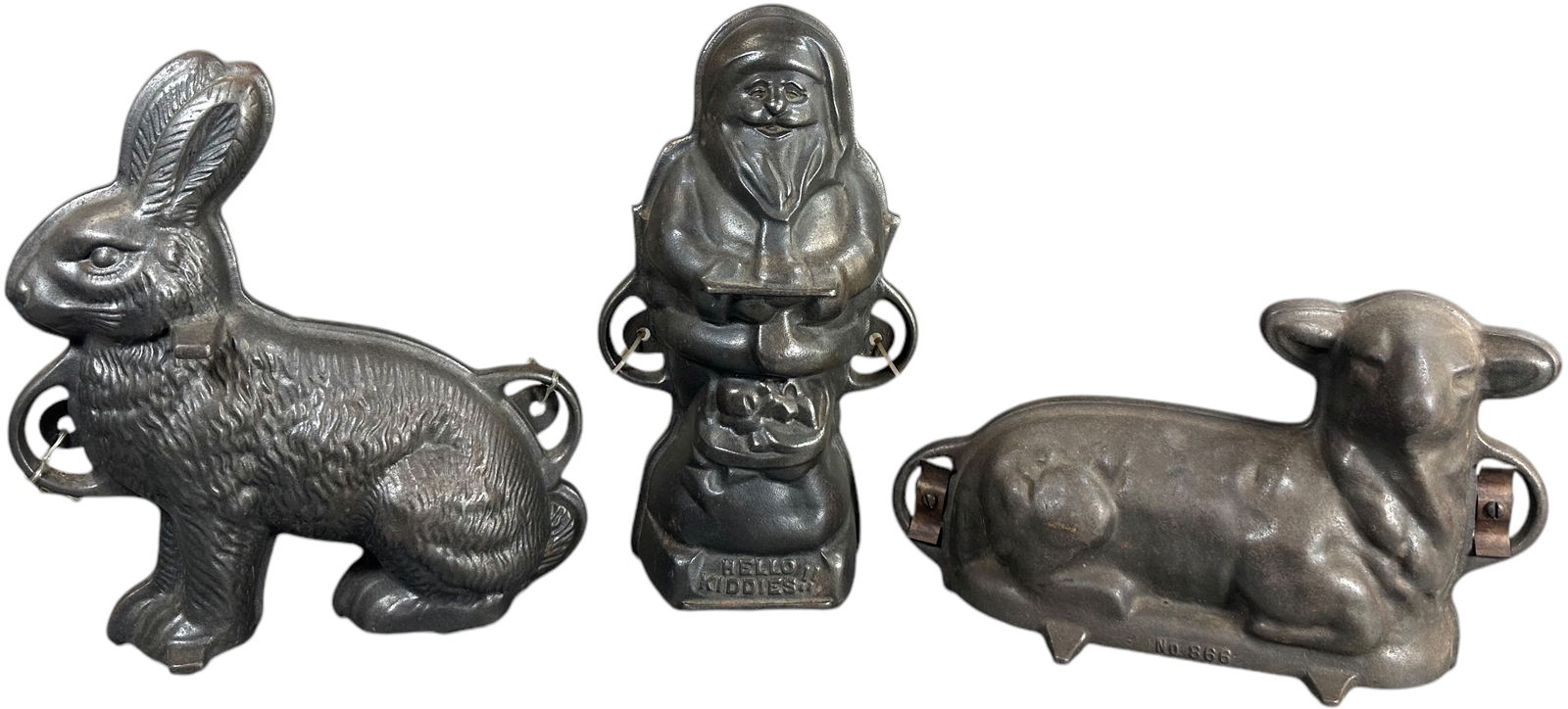 THREE GRISWOLD CAKE MOLDS (1 of 3)