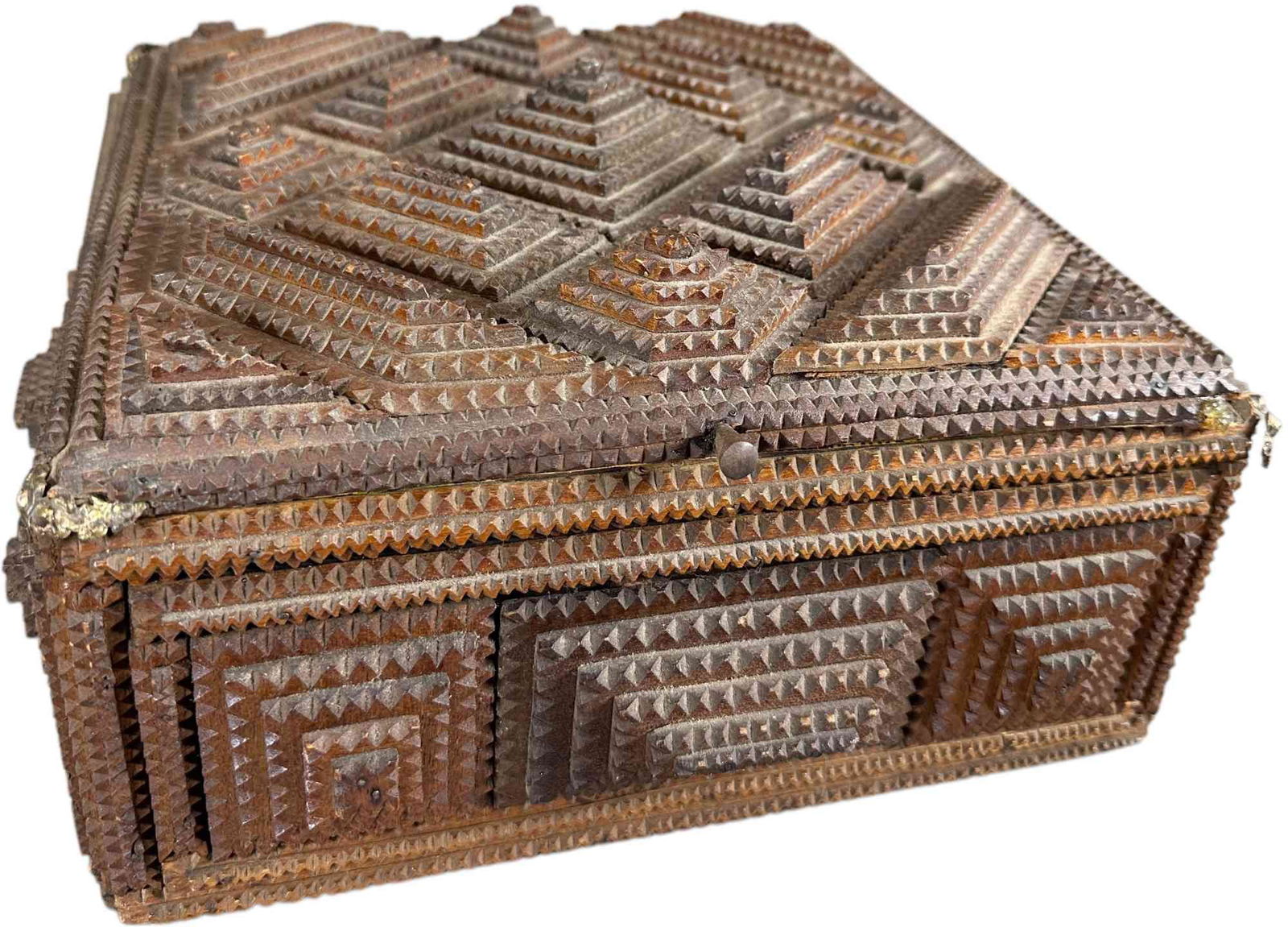 LARGE DETAILED TRAMP ART JEWELRY BOX (1 of 6)