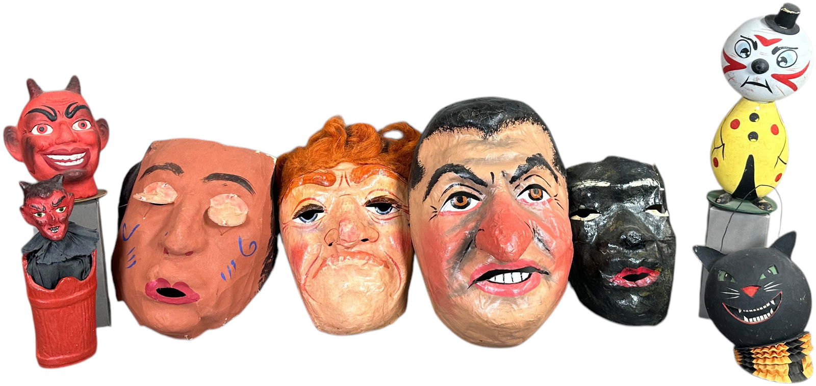 GROUPING OF HALLOWEEN ITEMS (1 of 9)