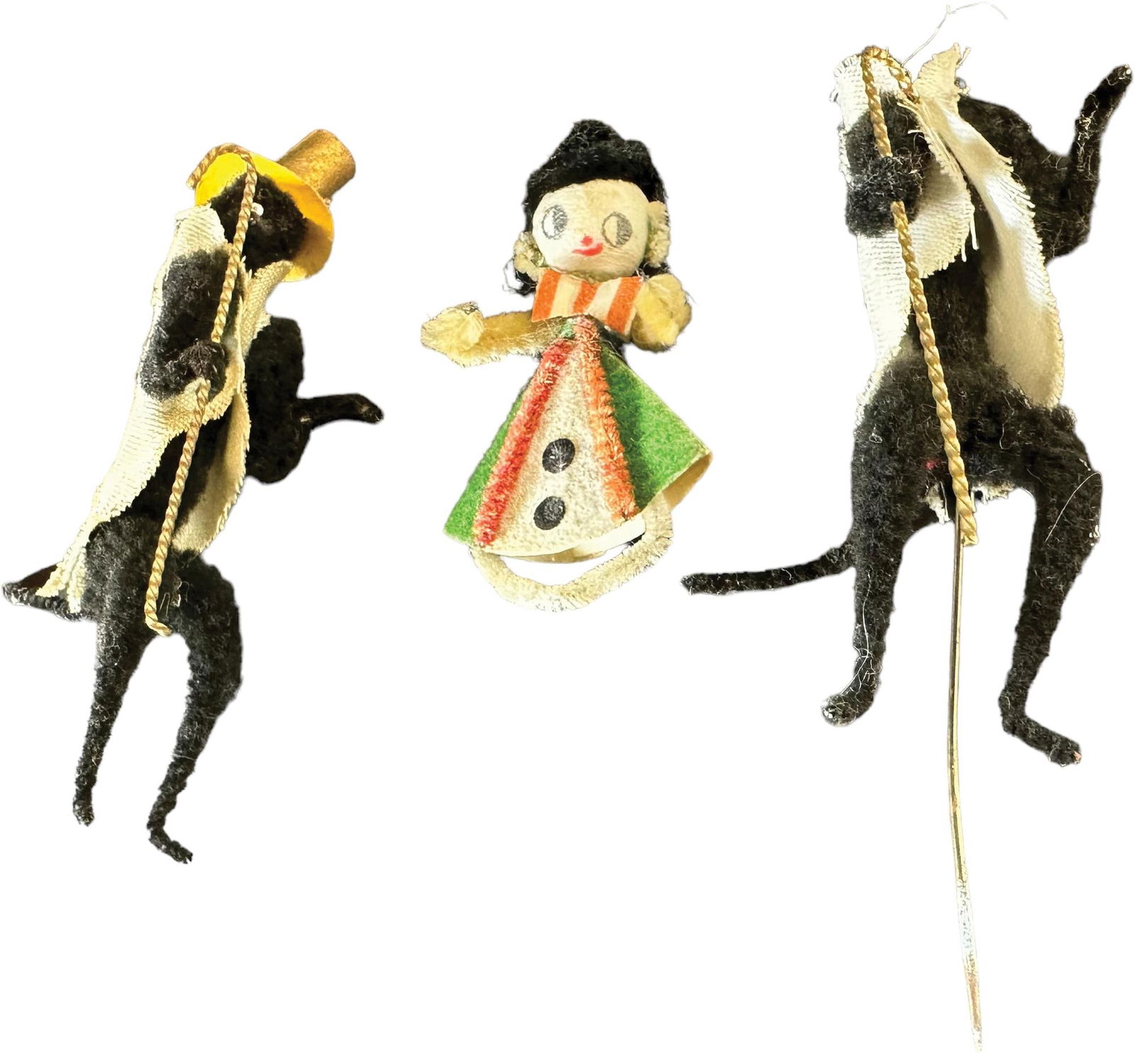 SNOWMAN & MONKEYS PIPE CLEANER ORNAMENTS (1 of 4)