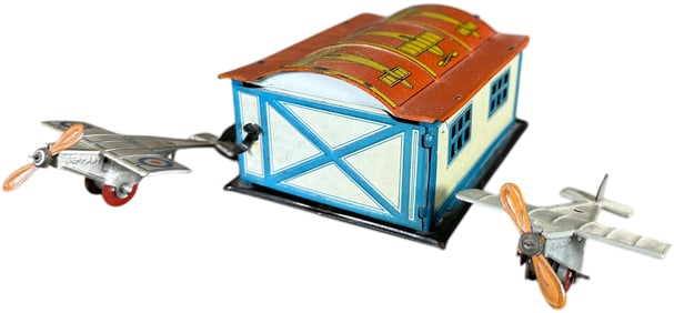 GERMAN AIRPLANES AT HANGAR PENNY TOY