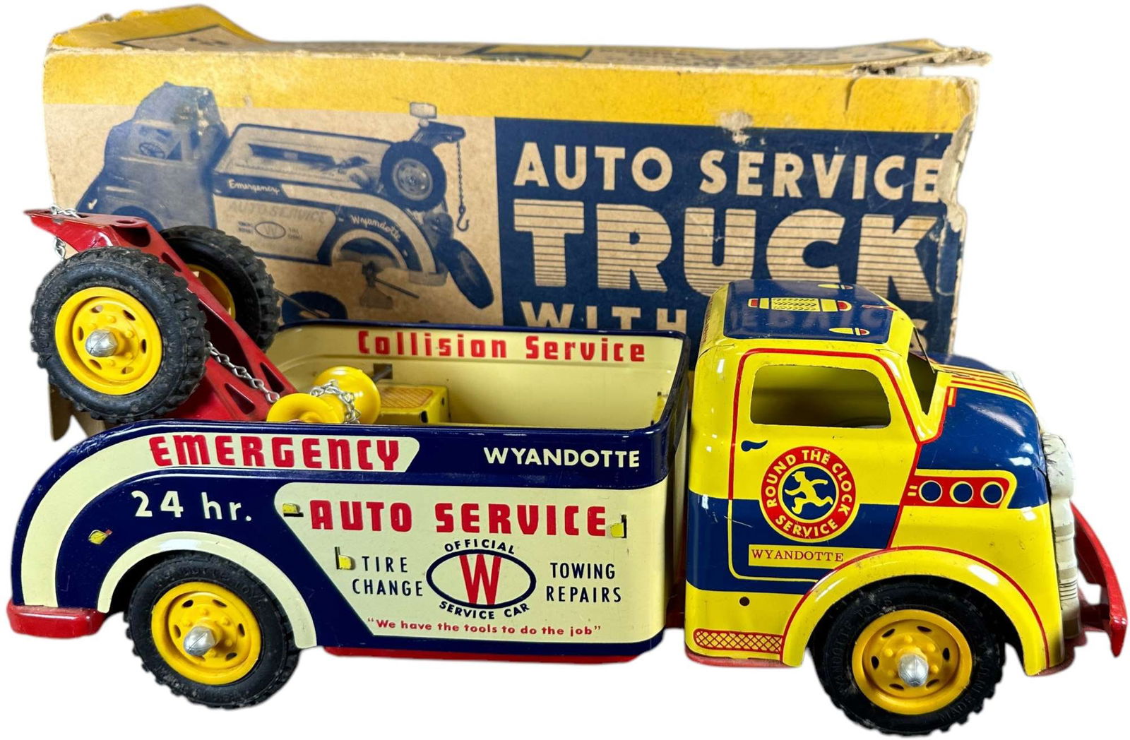 WYANDOTTE AUTO SERVICE TRUCK (1 of 8)