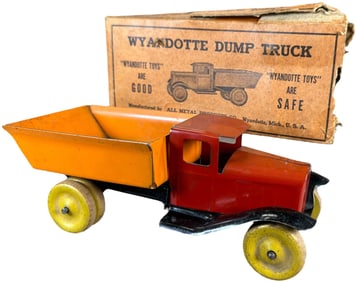 BOXED WYANDOTTE DUMP TRUCK