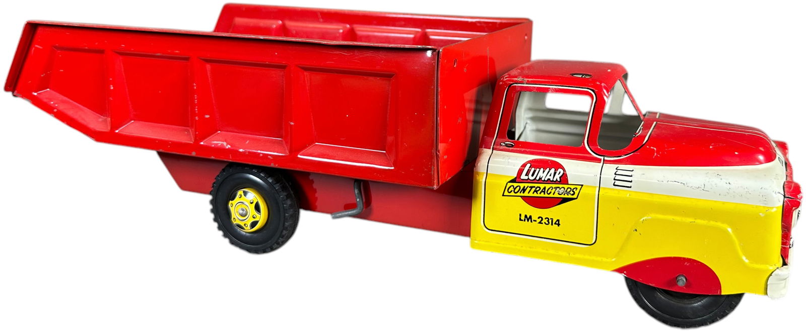 LARGE LUMAR CONTRACTORS DUMP TRUCK (1 of 9)