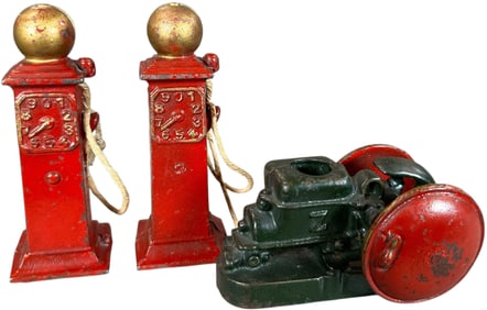 ARCADE HIT OR MISS ENGINE W/ GAS PUMPS