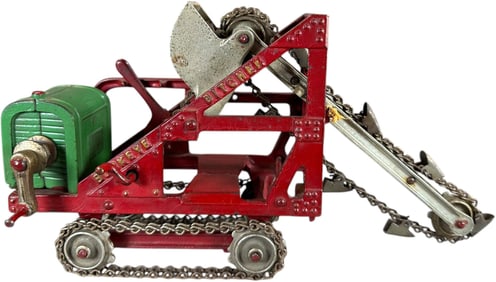 LARGE KENTON BUCKEYE DITCHER