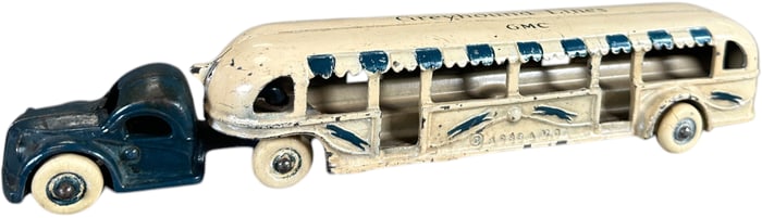 ARCADE GREYHOUND LINES GMC BUS