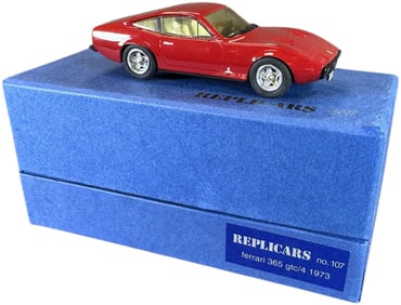 REPLICARS FERRARI 365 GTC/4 1973 SCALE MODEL