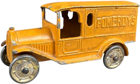 TOOTSIETOY FEDERAL VAN POMEROYS