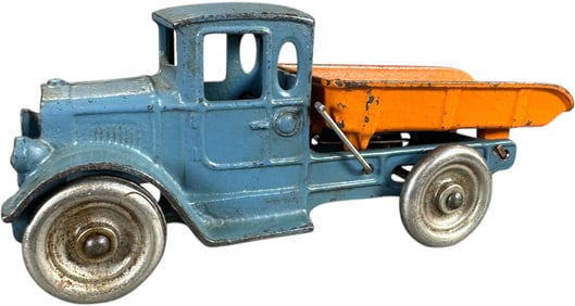 LARGE KILGORE DUMP TRUCK