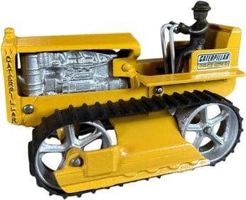 ARCADE CATERPILLAR DIESEL TRACTOR