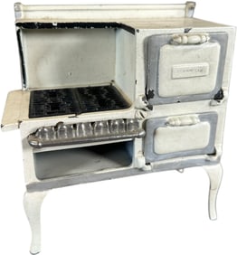 ARCADE CAST IRON STOVE