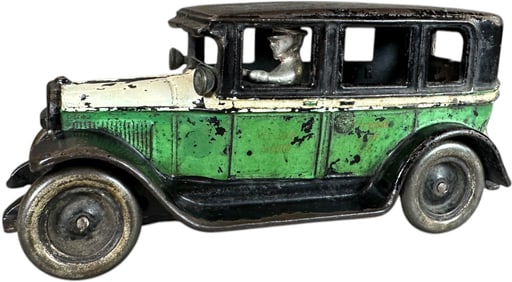ARCADE 1927 FLAT TOP GREEN TAXI CAB BANK