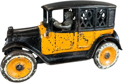 ARCADE YELLOW TAXI CAB STILL BANK