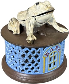 FROG ON LATTICE MECHANICAL BANK