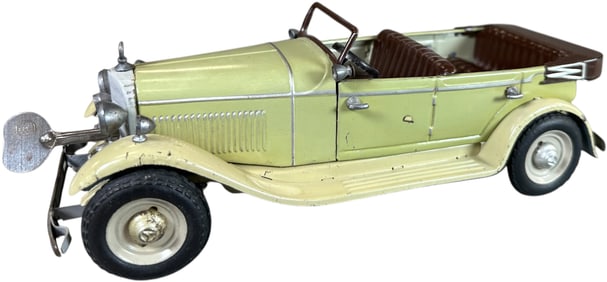 TIPPCO MERCEDES BENZ CREAM STAFF CAR