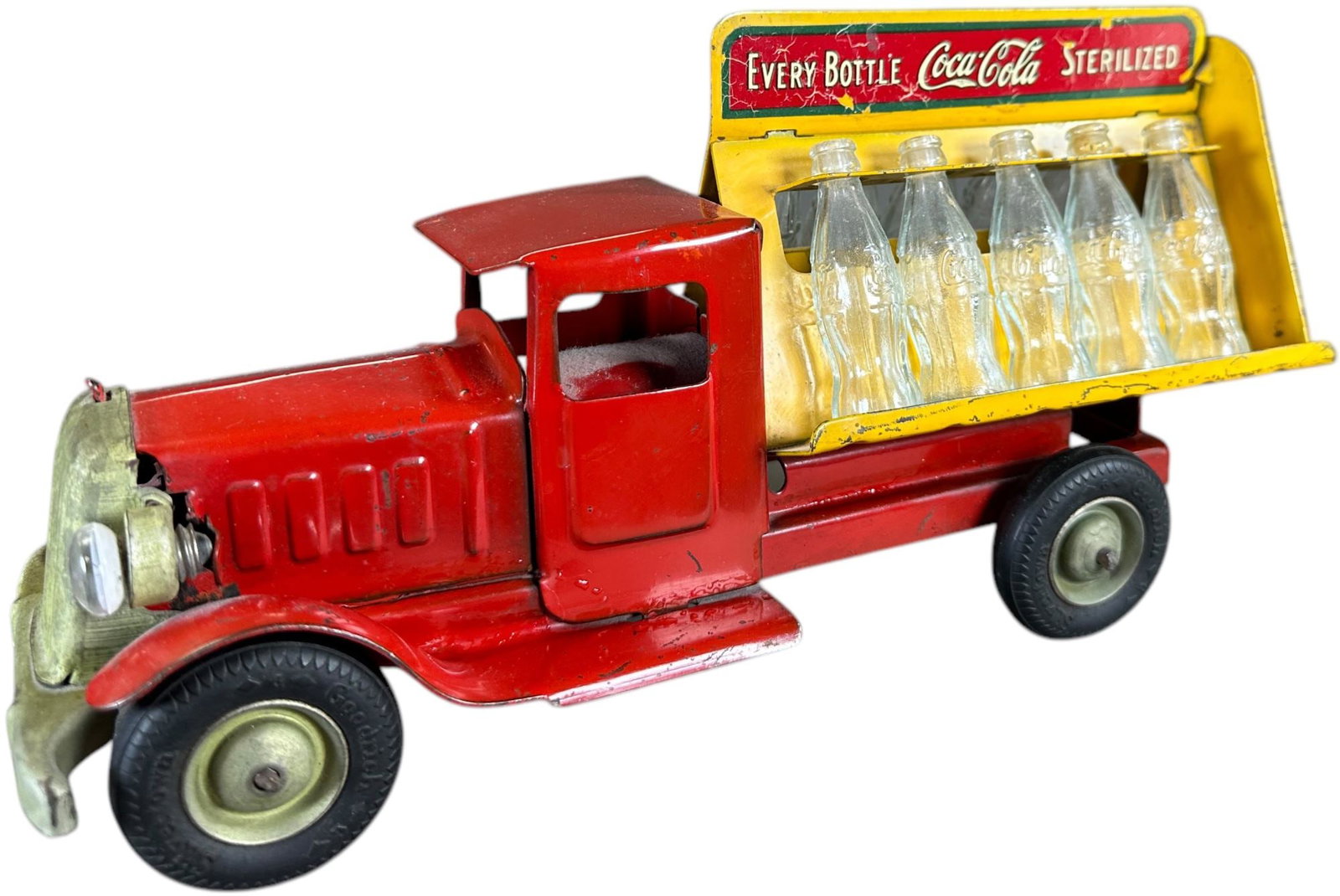 METALCRAFT COCA COLA TRUCK W/ HEADLIGHTS: 381. METALCRAFT COCA COLA TRUCK W/ HEADLIGHTS | 11.5" l. | (Excellent Condition) | $250 - $500