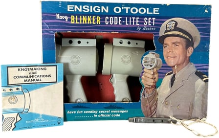 BOXED HASBRO ENSIGN OTOOLE NAVY BINKER