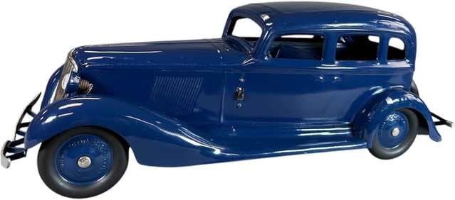 COR COR GRAHAM SEDAN W/ HEADLIGHTS