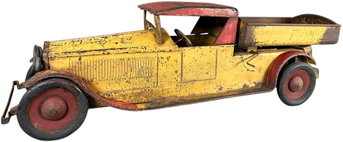 TURNER PACKARD DUMP TRUCK