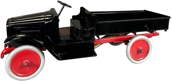 BUDDY L HYDRAULIC DUMP TRUCK