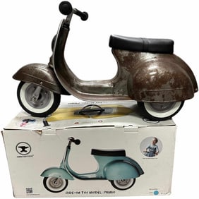 TWO AMBOSSTOYS PRIMO VESPA CHILD SCOOTERS
