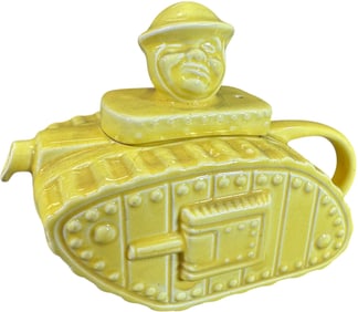ENGLISH SADLER TANK CERAMIC TEAPOT