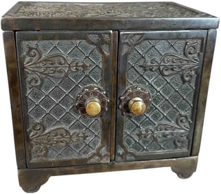 LARGE KENTON DOUBLE DOOR SAFE STILL BANK