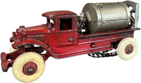 SMALL KENTON JAEGER CEMENT TRUCK