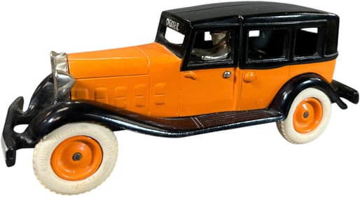 ARCADE 1932 CHECKER CAB
