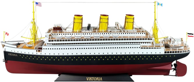 BOXED MARKLIN VIKTORIA OCEAN LINER