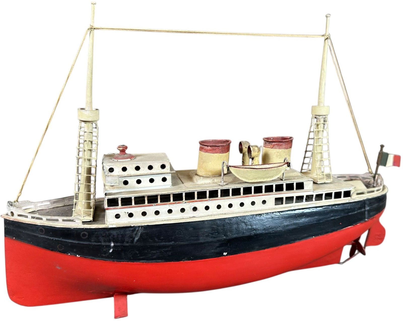 FLEISCHMANN OCEAN LINER (1 of 10)