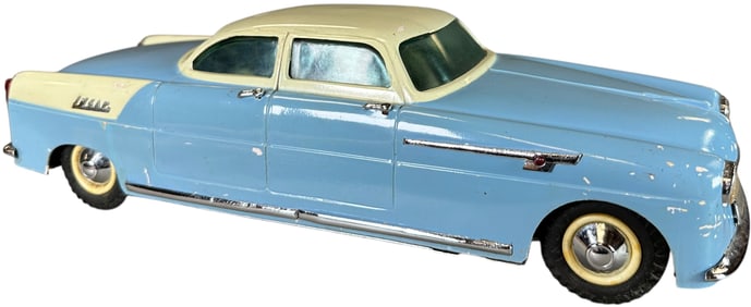 LARGE INGAP RADIOCOMANDATA SEDAN