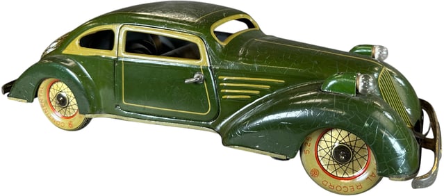 DISTLER STREAMLINE COUPE W/ SUICIDE DOORS