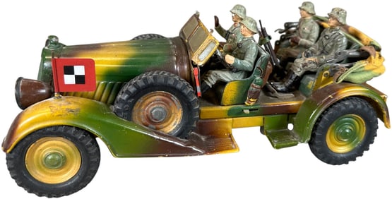 LINEOL LARGE FIELD CAR WITH CREW