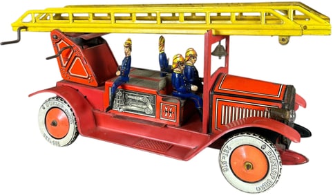 TIPPCO FIRE LADDER TRUCK