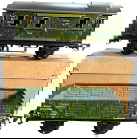 MARKLIN WAGONS W/ AUTOMATIC COUPLERS