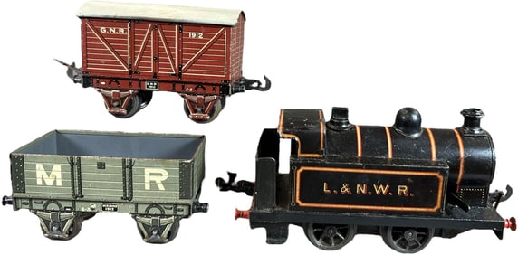 CARETTE TANK LOCO & ENGLISH WAGONS