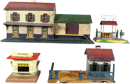 UNUSUAL TICKET BOOTH & GERMAN RR ACCESSORIES