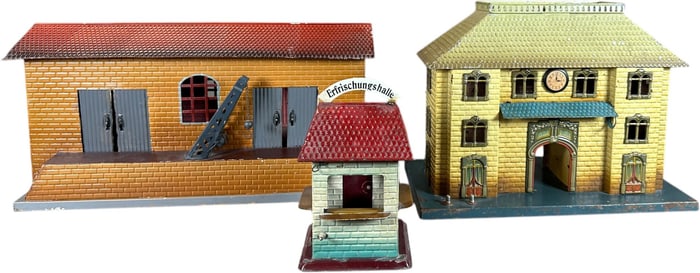 THREE FANDOR RAILROAD BUILDINGS