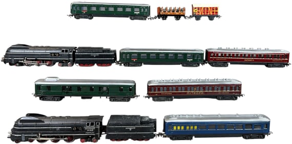 MARKLIN SK800 LOCOMOTIVES & CARS