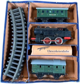 CLOCKWORK FLEISCHMANN TANK LOCOMOTIVE SET
