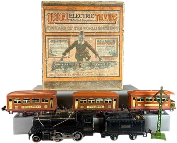 BOXED PREWAR LIONEL NO.258 LOCO SET