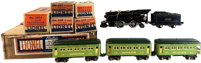 BOXED PREWAR LIONEL NO.244E PASSENGER SET