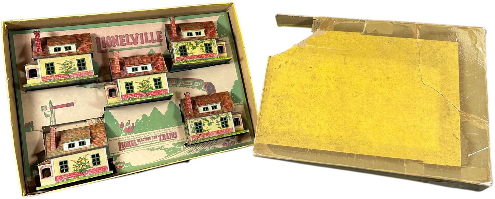 BOXED PREWAR LIONEL NO186 VILLA SET (1 of 8)