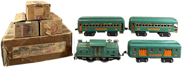 BOXED LIONEL OUTFIT NO.352E PASSENGER SET